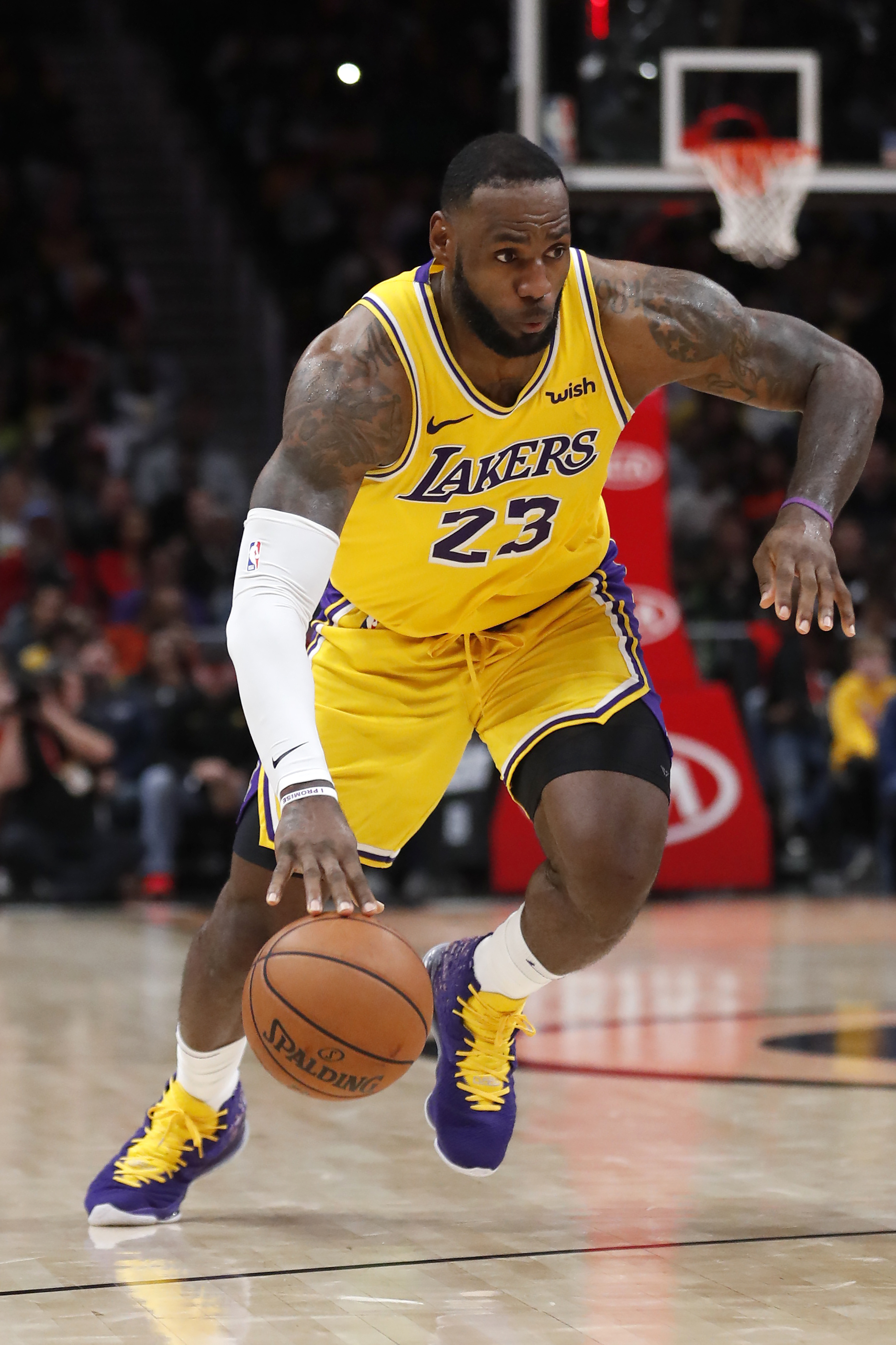 到侧翼的内 到侧翼的内